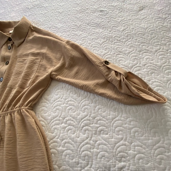 Monteau Crinkle Shirt Dress Tan Knee Length Roll Tab 3/4 Sleeves Size Small - Picture 9 of 14